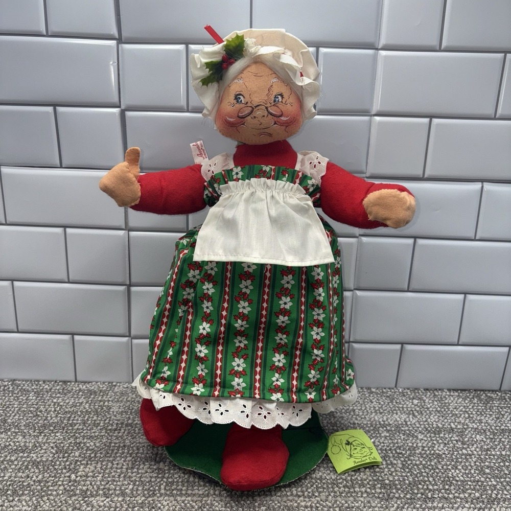 Annalee Doll‎ Mrs Santa Clause 1967-68 19 Inches With Stand VTG